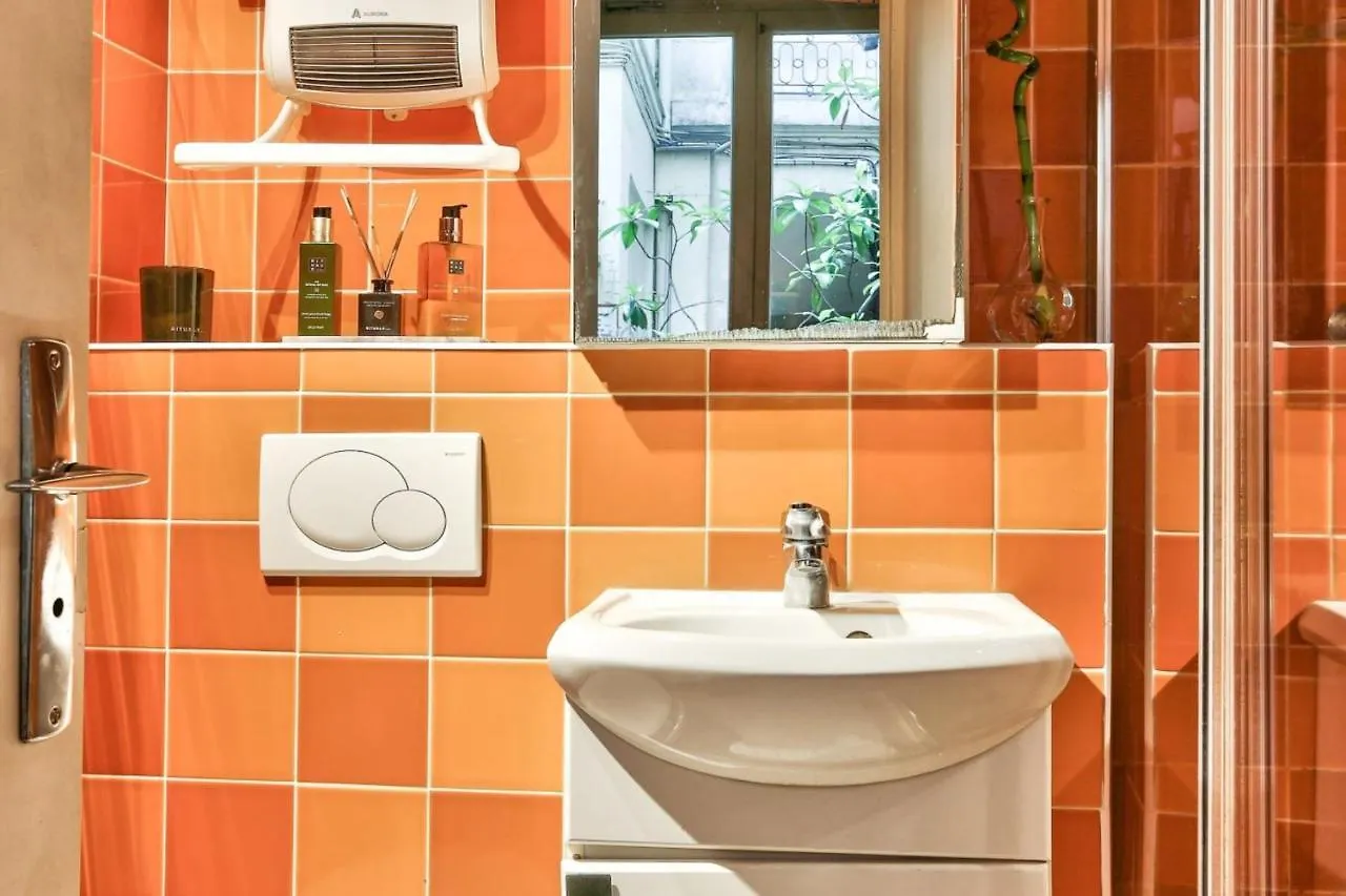 Apartment Very Well Located In Le Marais Parigi 0*,